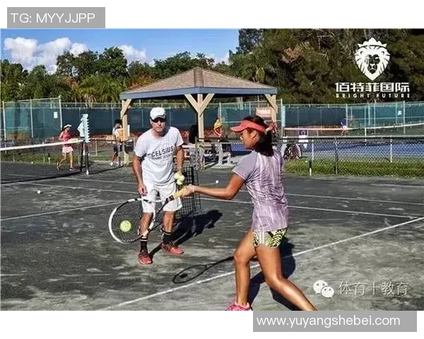 成都网球队以81分领跑大师赛积分榜展现强劲实力